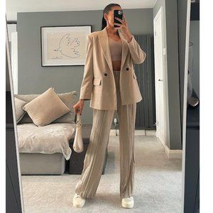 BLOGGER'S FAVE! Zara Satin Effect Taupe High-Waisted Flowy Pants Sz Large NWT